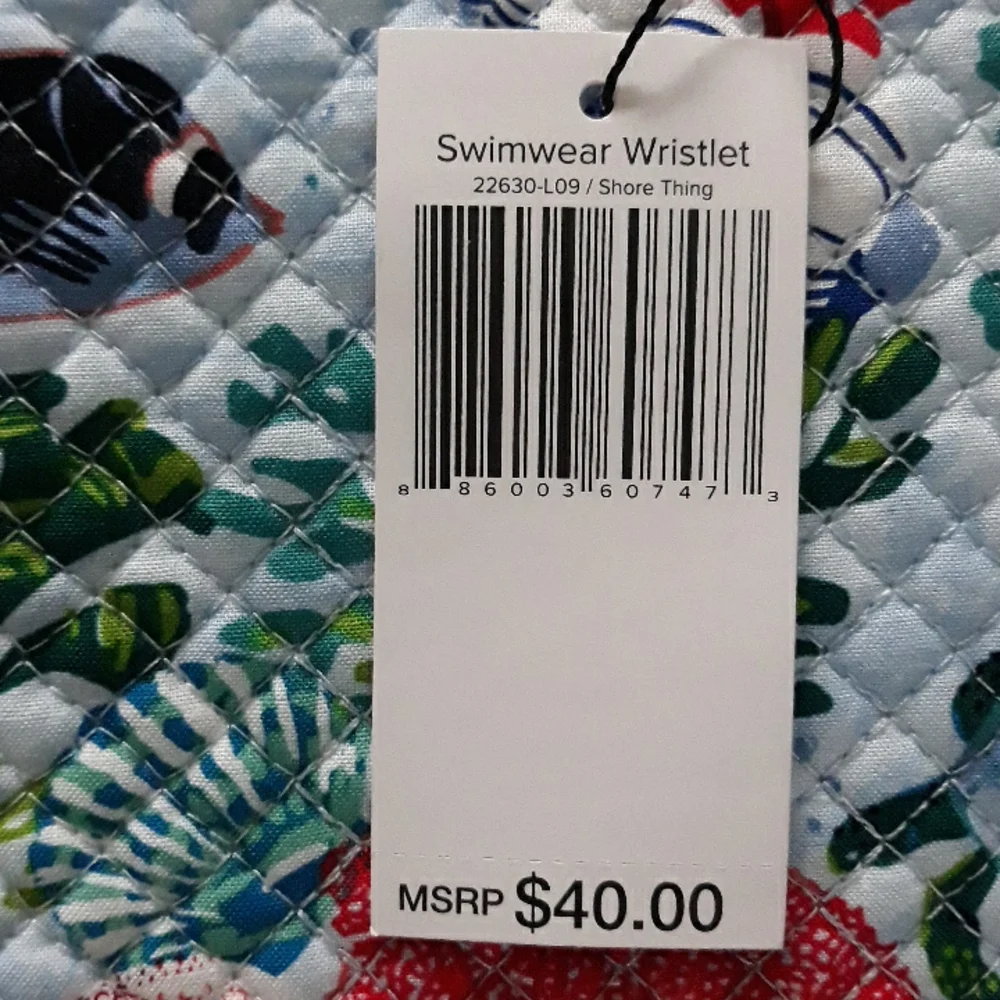 7x*Host Pick*Vera Bradley adorable wristlet - Picture 11 of 16